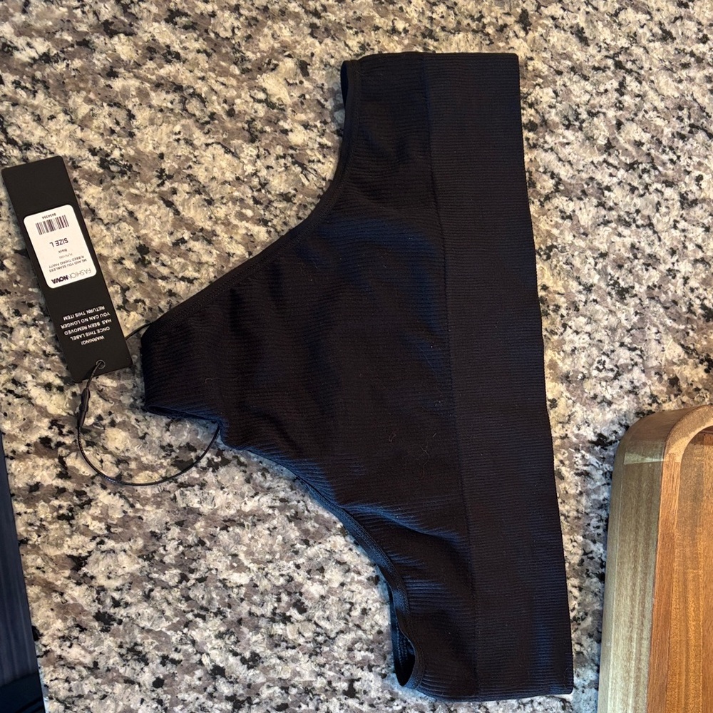 Fashion Nova Black Seamless Ribbed Thong Panty TUMMY CONTROL